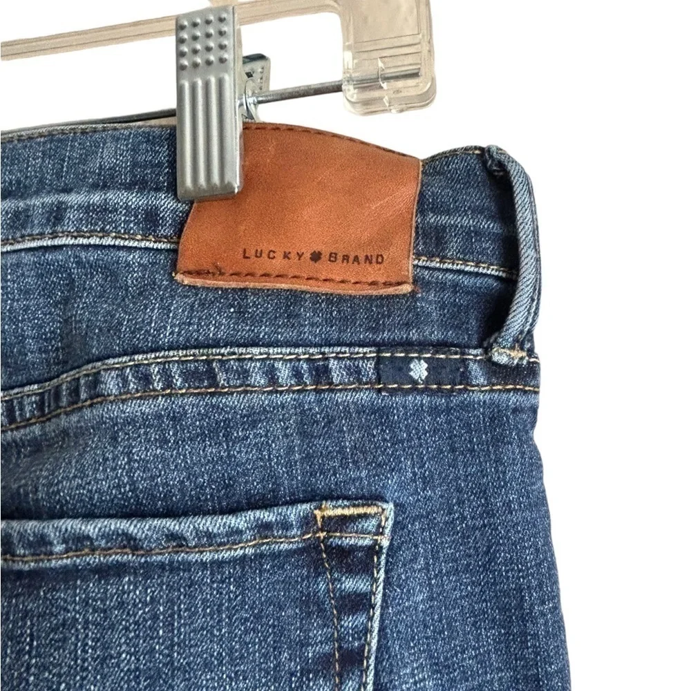 Lucky Brand Sweet N Low Jeans • Used • Size: 8